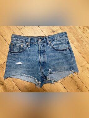 Levis 501 denim shorts 28